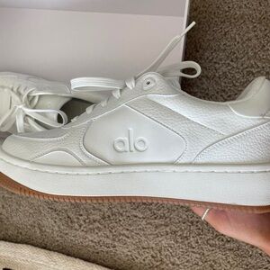 ALO Recovery Mode Sneaker Size Women’s 8/Mens 6.5